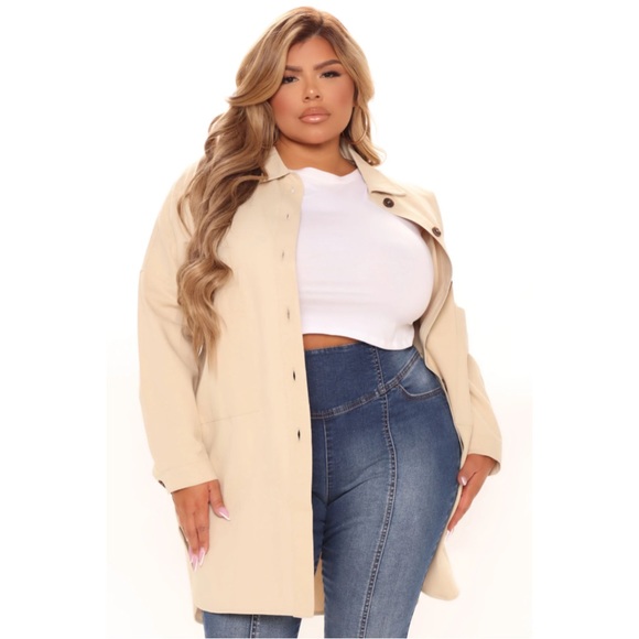 Daleyza Shacket - Fashion Nova (1X) - Picture 3 of 7